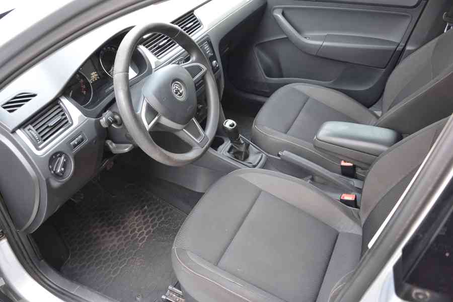 Š.Rapid liftback 1.6 TDi 85kw, 2016, Klima, Tažné, 173tis.km - foto 27