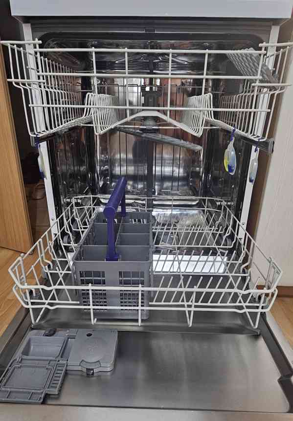 Myčka Beko DFN 05211 W ve skvělém stavu  - foto 2