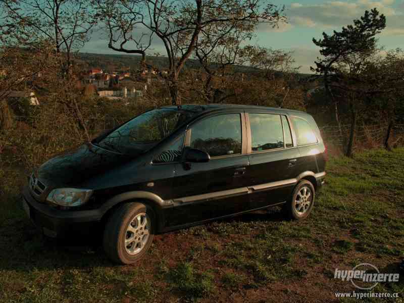 Opel Zafira - foto 1