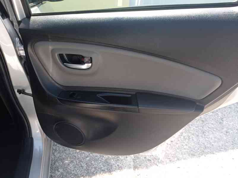 Toyota Yaris 1.5 Hybrid 74kW Automat/1maj - foto 19
