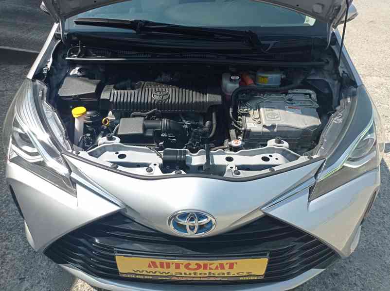 Toyota Yaris 1.5 Hybrid 74kW Automat/1maj - foto 9