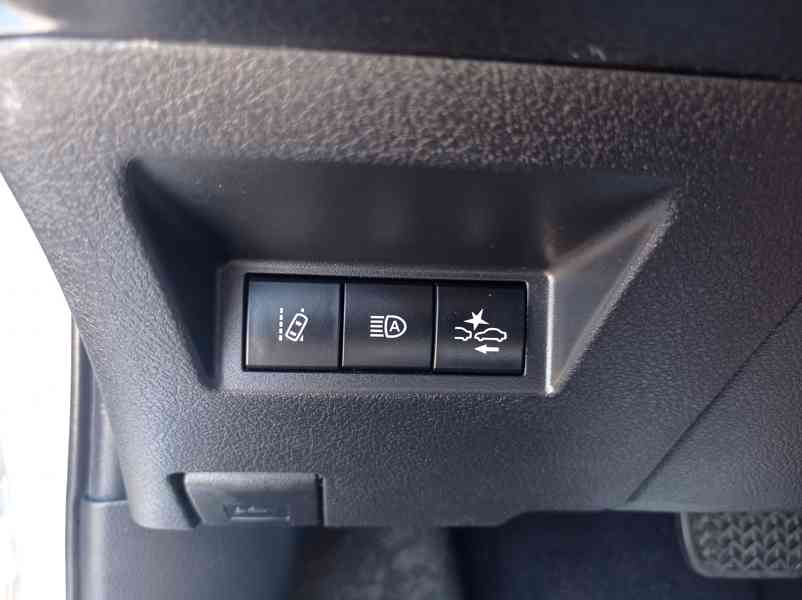Toyota Yaris 1.5 Hybrid 74kW Automat/1maj - foto 22