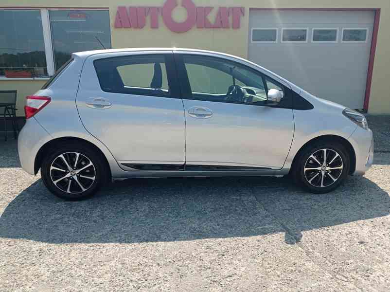 Toyota Yaris 1.5 Hybrid 74kW Automat/1maj - foto 2