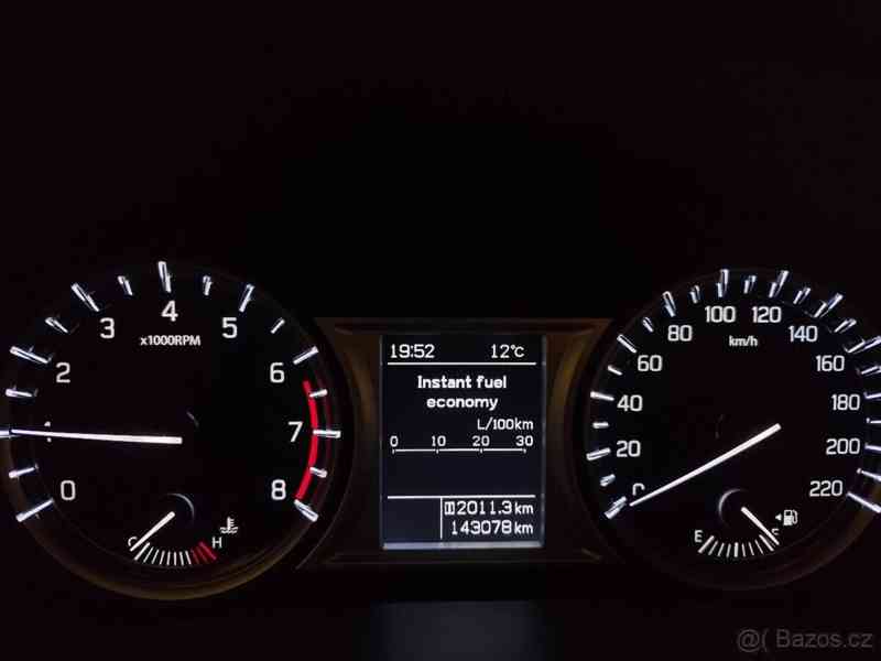 Suzuki Vitara 1,6   Comfort 4x2 , 88 kW, benzín - foto 11