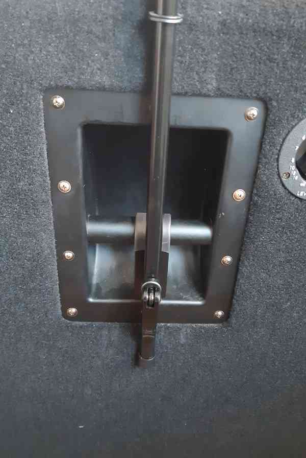 Držák kytary nebo baskytary k reprobedně či kombu - foto 6