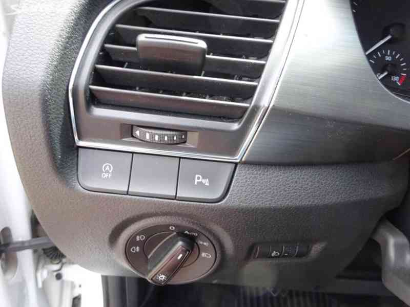Škoda Fabia 1.2 TSI r.v.2015 (81 kw) 1.Maj.serv.kníž.ČR - foto 12
