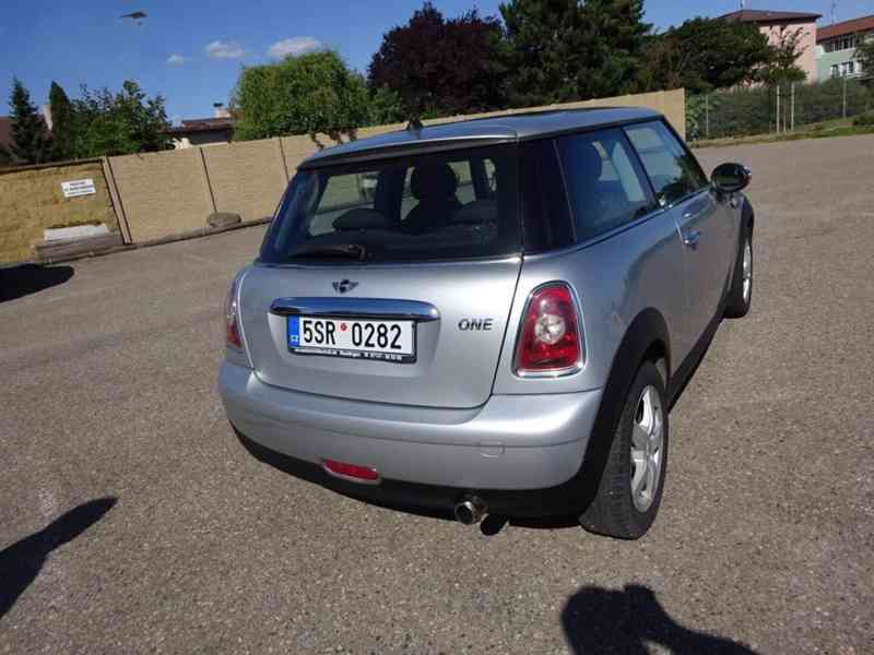 Mini Cooper 1.4i r.v.2007 (70 kw) - foto 4