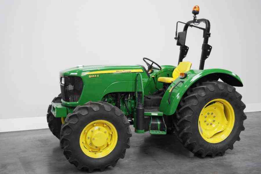 John Deere 5055E – Pouze 650 hodin! - foto 2