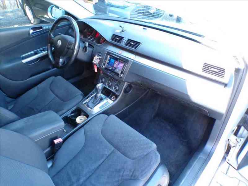 Volkswagen Passat 2,0 TDI 125kW AUTOMAT,XENON,TAŽ.ZAŘ. - foto 11
