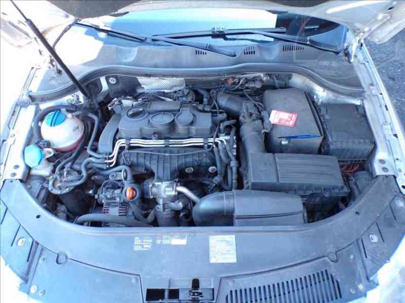 Volkswagen Passat 2,0 TDI 125kW AUTOMAT,XENON,TAŽ.ZAŘ. - foto 17