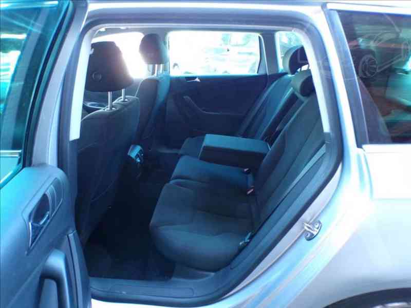 Volkswagen Passat 2,0 TDI 125kW AUTOMAT,XENON,TAŽ.ZAŘ. - foto 8