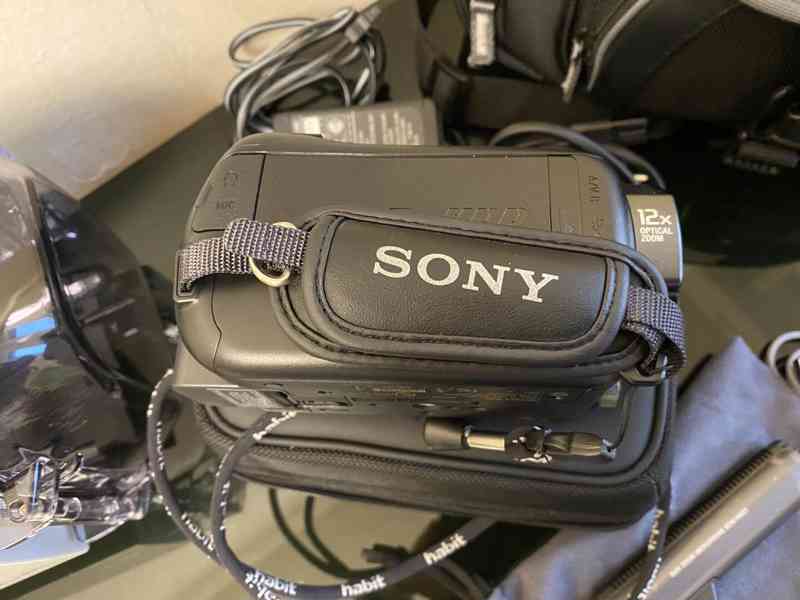 Sony HDR-XR500V - zánovní, nové - foto 10