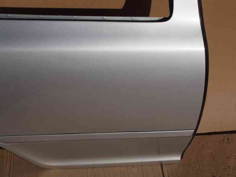 Pravé zadní dveře Škoda Octavia II combi facelift - foto 5