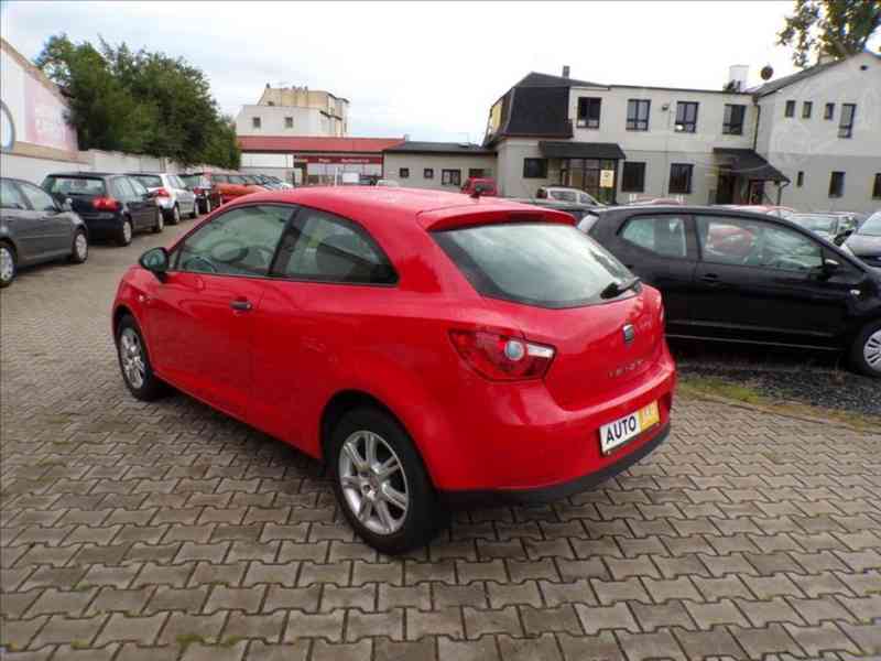 Seat Ibiza 1,2 i-HNED ODJÍŽDÍTE - foto 3