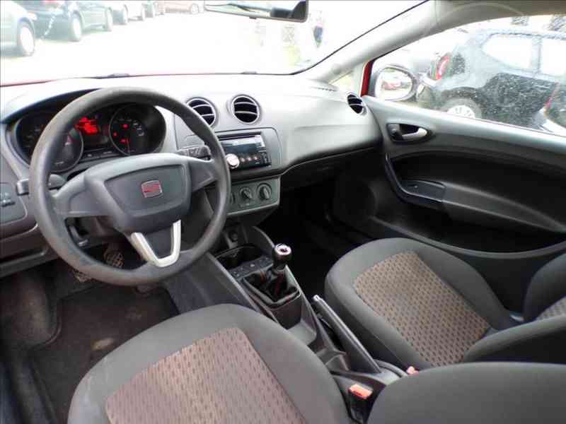 Seat Ibiza 1,2 i-HNED ODJÍŽDÍTE - foto 5