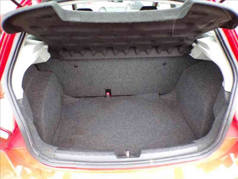 Seat Ibiza 1,2 i-HNED ODJÍŽDÍTE - foto 10