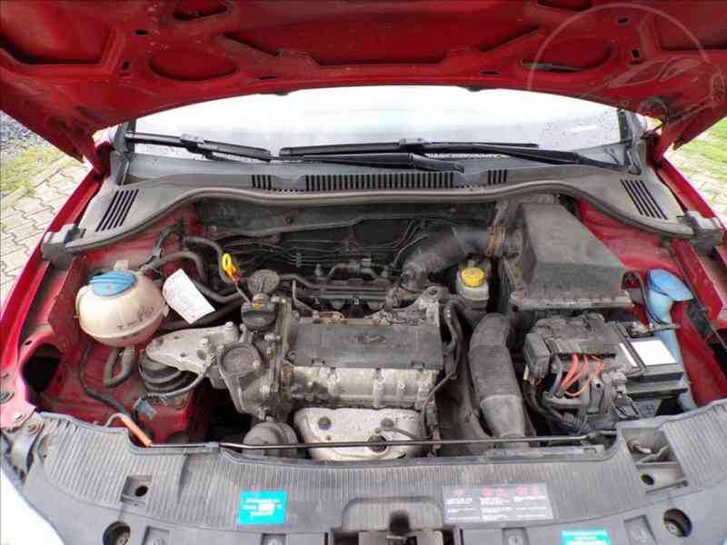 Seat Ibiza 1,2 i-HNED ODJÍŽDÍTE - foto 13