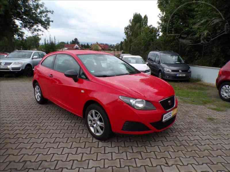 Seat Ibiza 1,2 i-HNED ODJÍŽDÍTE - foto 1
