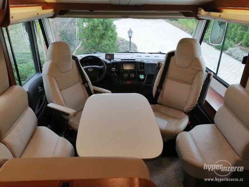 Obytný automobil Rapido 855F - foto 4