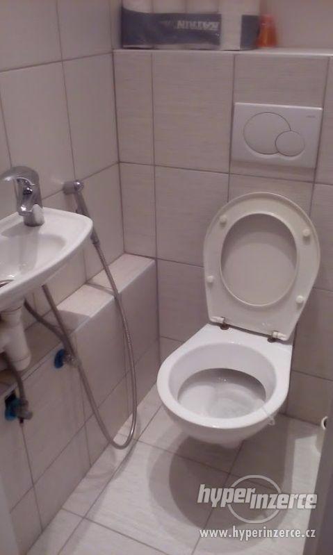 Kladno-Spolubydlení pro studentku - neprůchozí pokoj - foto 6