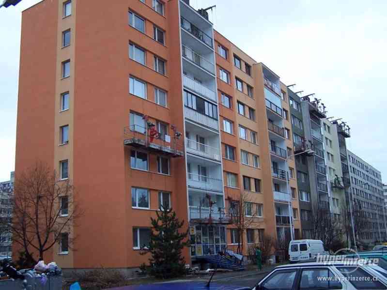 Kladno-Spolubydlení pro studentku - neprůchozí pokoj - foto 9