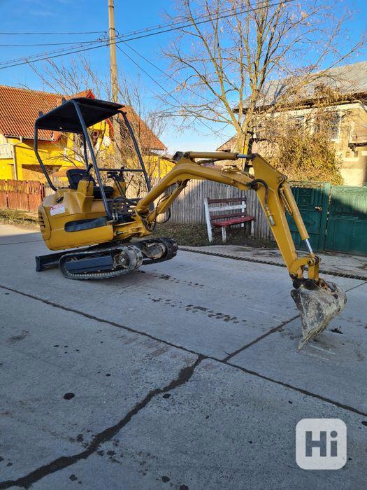Minibagr Komatsu PC15R-8, 11,4 kW - foto 1
