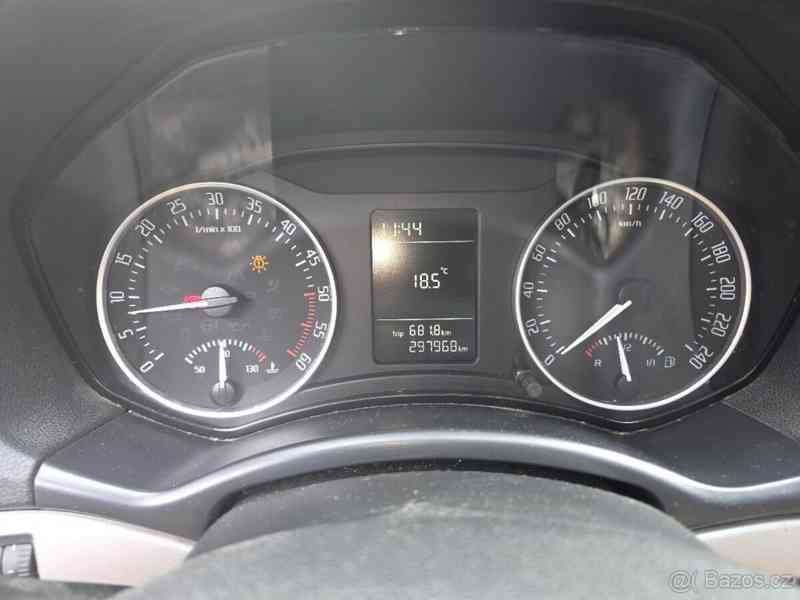 Škoda Octavia 2,0 - foto 2