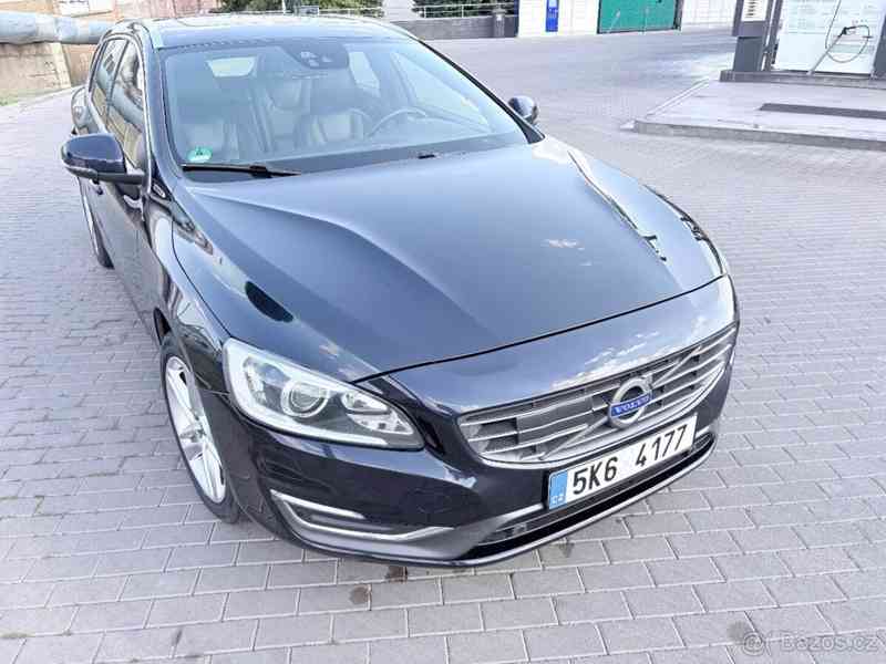 Volvo V60 2,4   D6 Plug-in Hybrid - foto 1