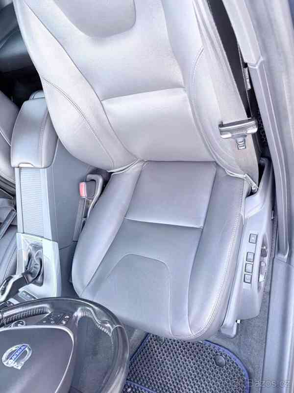 Volvo V60 2,4   D6 Plug-in Hybrid - foto 4