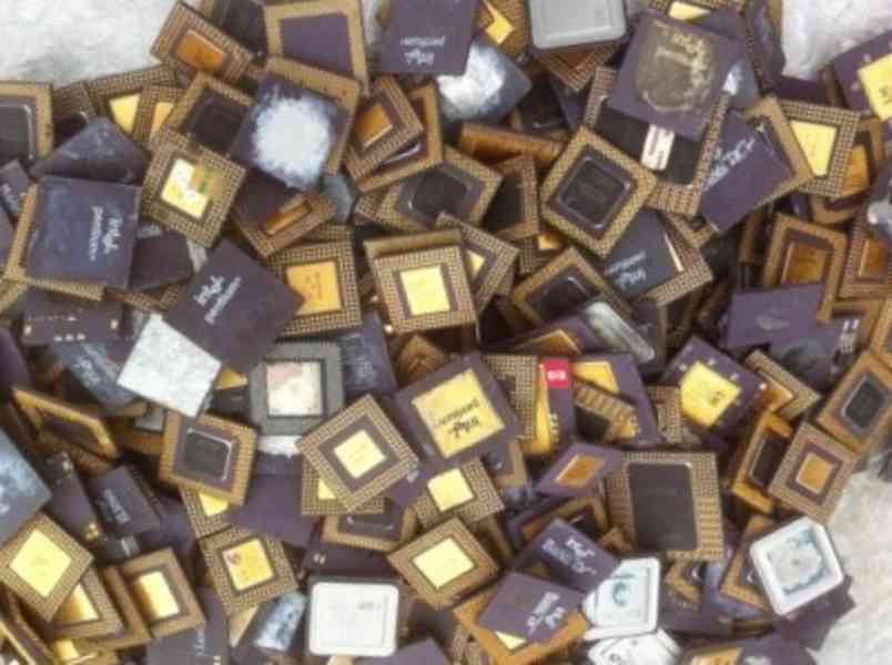 Keramický šrot CPU pro obnovu zlata - foto 2