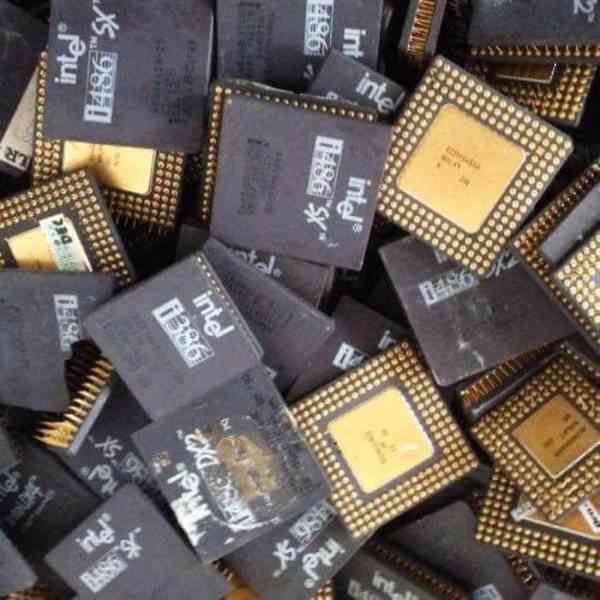 Keramický šrot CPU pro obnovu zlata - foto 1