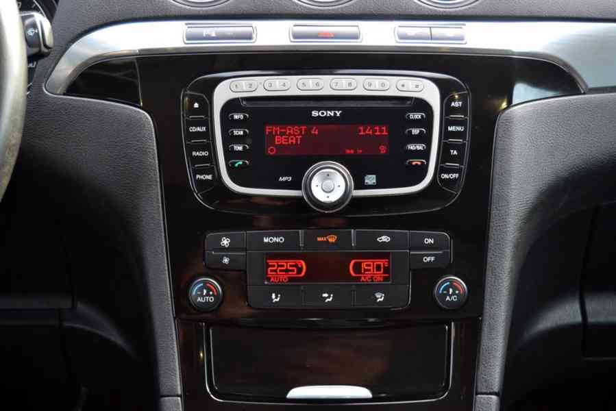 Ford S-Max 2.0 TDCI 103kW Titanium - foto 8