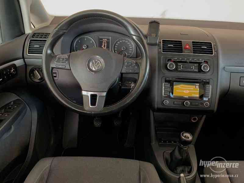 VW Touran III B7 2.0TDi, Navi, Ponorama, Xenony, 2012 - foto 9