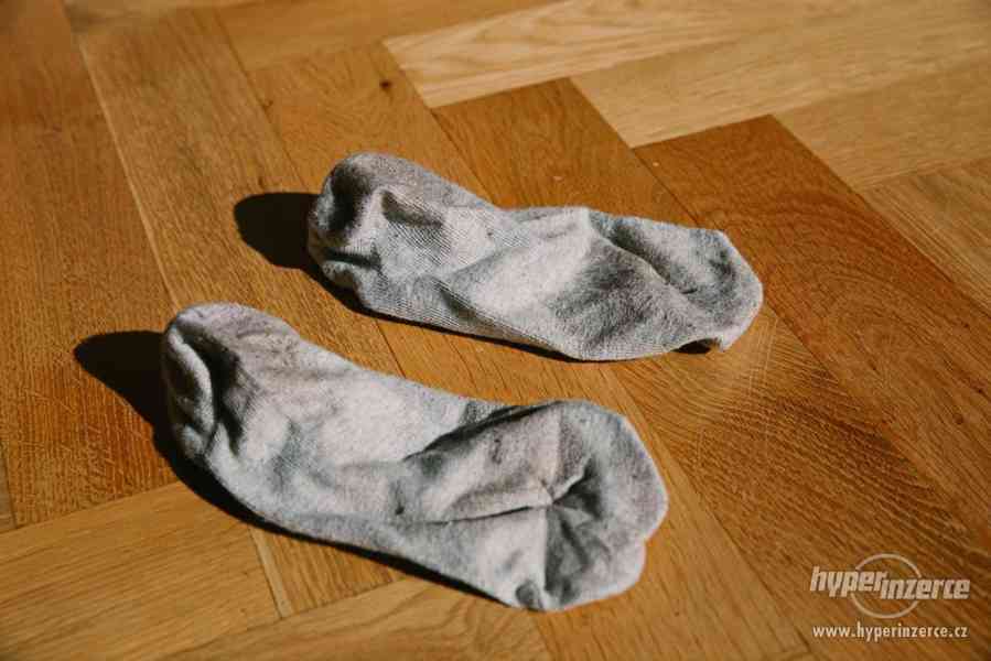 Obnošené ponožky na zakázku - foto 8