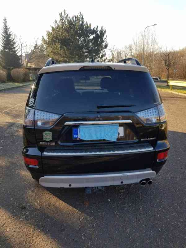 Mitsubishi outlander 2.2 di-d 4X4  - foto 2