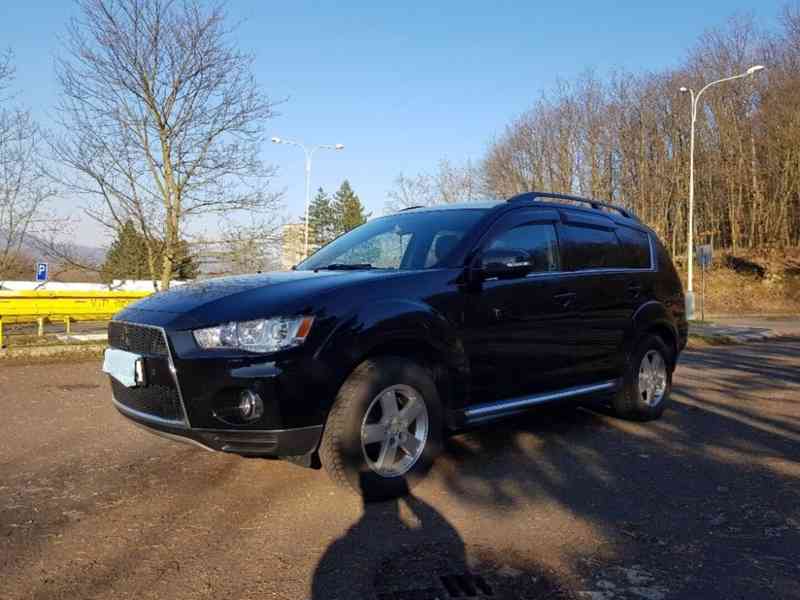 Mitsubishi outlander 2.2 di-d 4X4  - foto 3