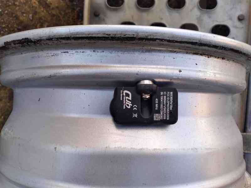 ALU DISKY 6J x 15H2 ET45 - foto 2