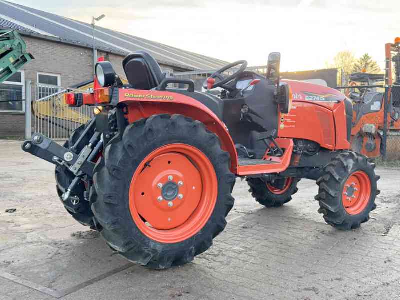 Kubota B2741S Tractor 4WD – 27hp - foto 3