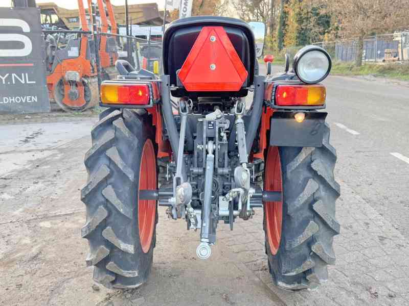 Kubota B2741S Tractor 4WD – 27hp - foto 2