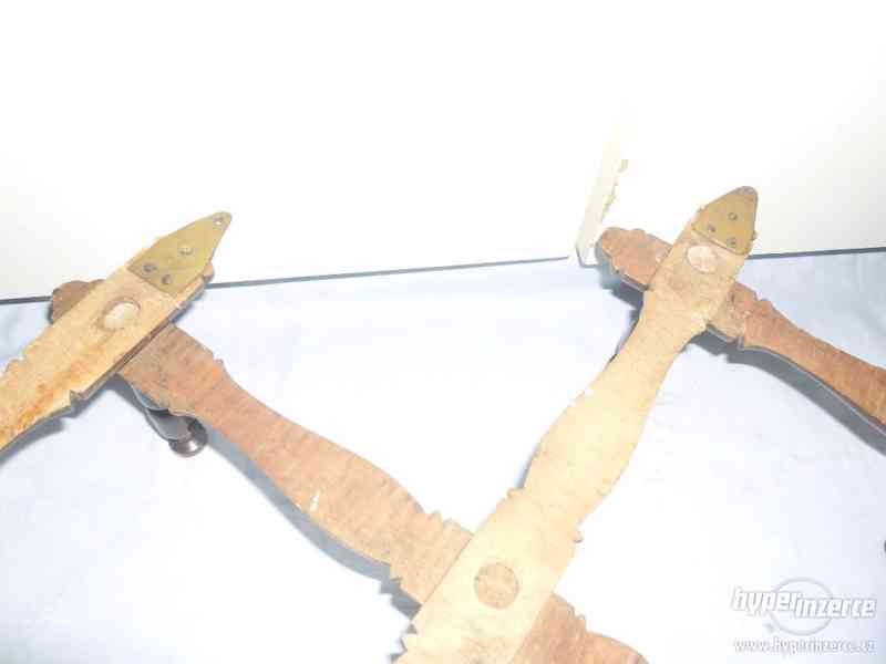 Velký starodávný dřevěný věšák - foto 8