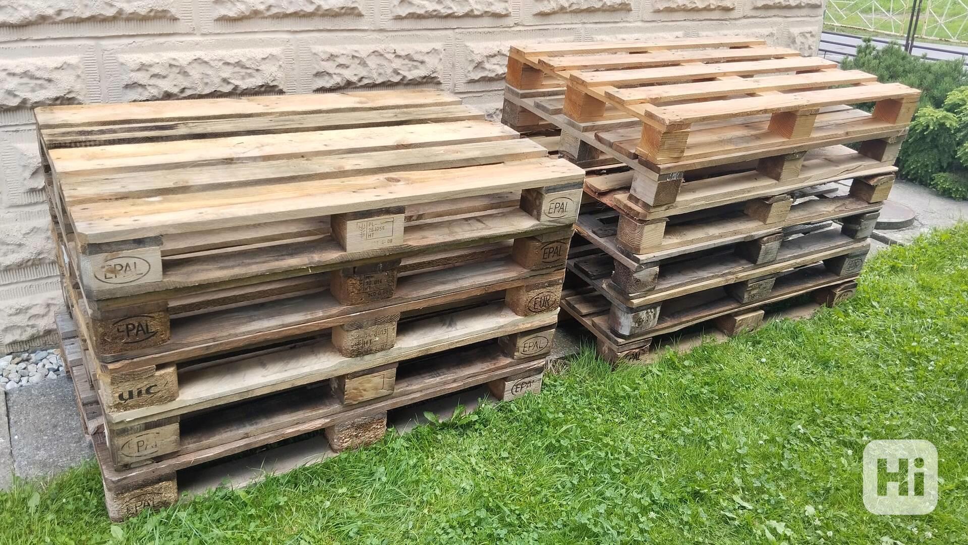 11ks PALET , DŘEVĚNÉ PALETY - Lučina u Žerm.přehrady - foto 1