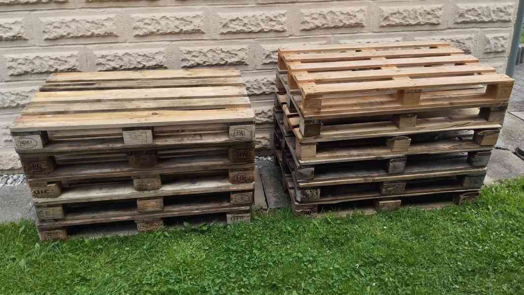 11ks PALET , DŘEVĚNÉ PALETY - Lučina u Žerm.přehrady - foto 14