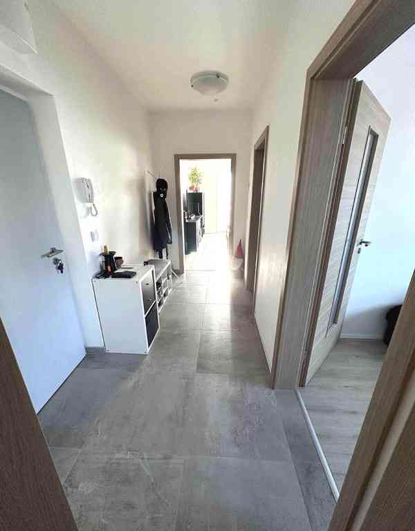 Pronajmu novostavbu 2+kk Slavkov u Brna. 62 m2 - foto 14