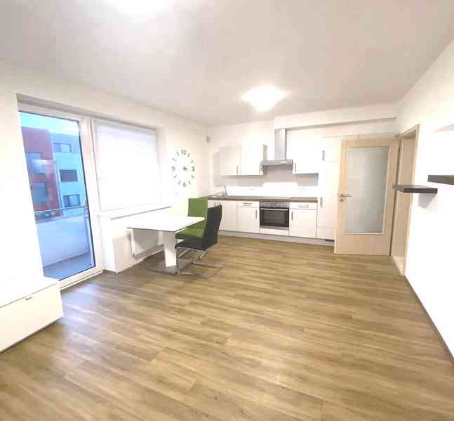 Pronajmu novostavbu 2+kk Slavkov u Brna. 62 m2 - foto 8