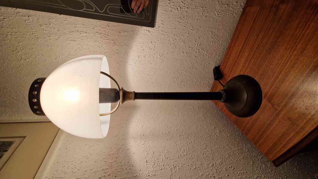 Lampa se skleněným stínítkem mosaz - foto 3
