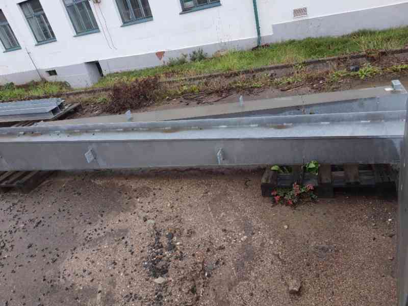 Autopřístřešek - foto 2