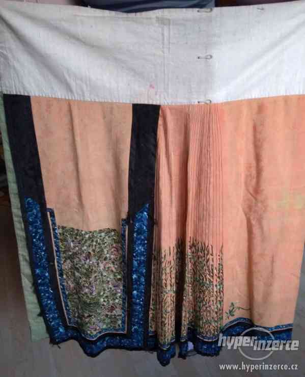 Originální čínské šaty 6ks - foto 6