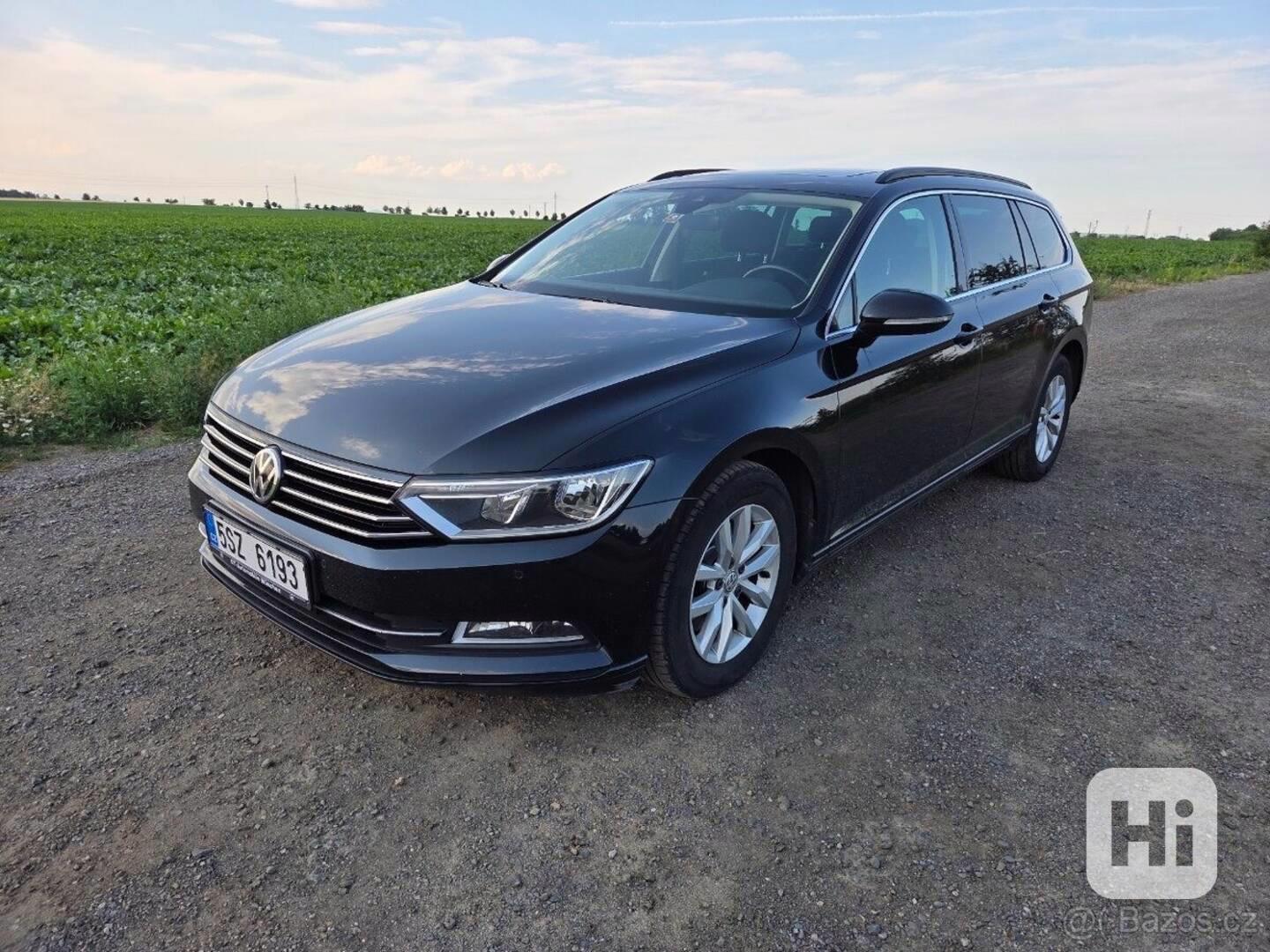Volkswagen Passat 2,0   TDi, DSG, panorama, tažné - foto 1
