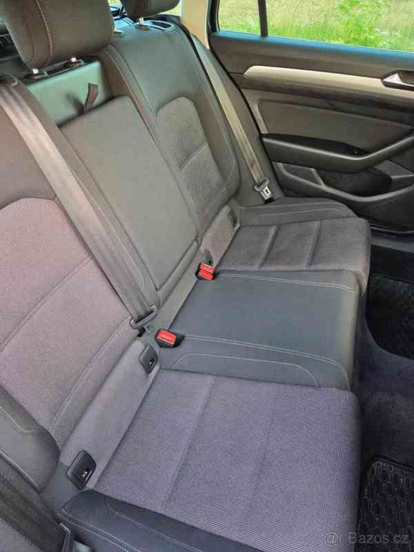 Volkswagen Passat 2,0   TDi, DSG, panorama, tažné - foto 13