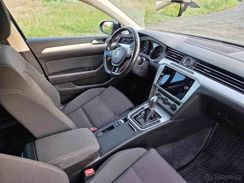 Volkswagen Passat 2,0   TDi, DSG, panorama, tažné - foto 3